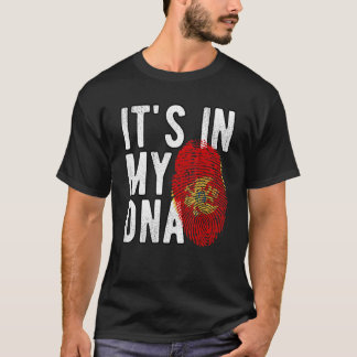 Lustigt i min DNA Montenegro flagga Fingerprint T Shirt