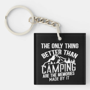 Lustigt kamper-slogan sommarcampingcitat