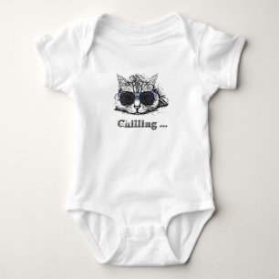 Lustigt kattkyla med kute och solglasögon t shirt