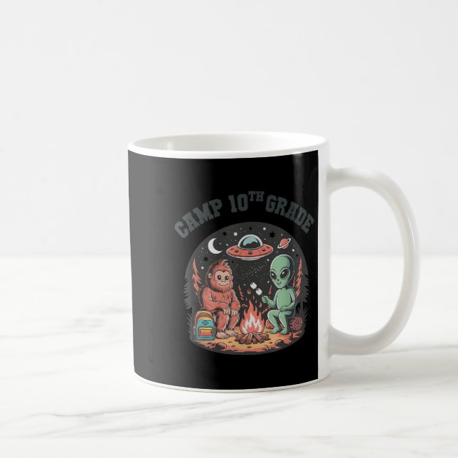 Lustigt läger ut från 10:e Klass Bigfoot Campsite  Kaffemugg (Höger)