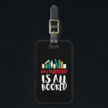 Lustigt läsbokad bokning min Helg är bokad Bagagebricka<br><div class="desc">Min Helg är bokad. Lustigt och humoristiskt utformat för dem som i kärlek läser bokar, roman och fiktion i bibliotek eller kaffebutiken. Varor för coola och fantastisk och humor för bok älskare. Perfekt för bibliotekarie, bok-butiksarbetare, lärare och bokmask. Underbar julklapp och födelsedagspresent för bror, syster, son, dotter, mor, far, vänner,...</div>