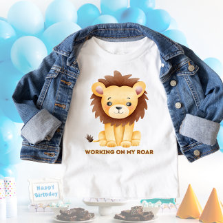 Lustigt Lejont arbete på min Roar T Shirt