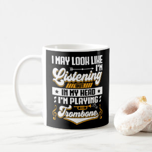 Lustigt lyssnande i mitt huvud.. jag spelar min tr kaffemugg