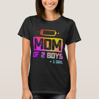 Lustigt Mamma av 2 pojkar 1 Flickor med låg batter T Shirt