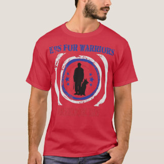 Lustigt minnesdag K9s för krigare Frihetsdag Ve T Shirt