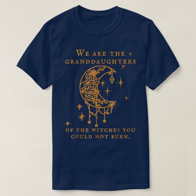 Lustigt nog är vi häxans barnbarn t shirt (Design framsida)