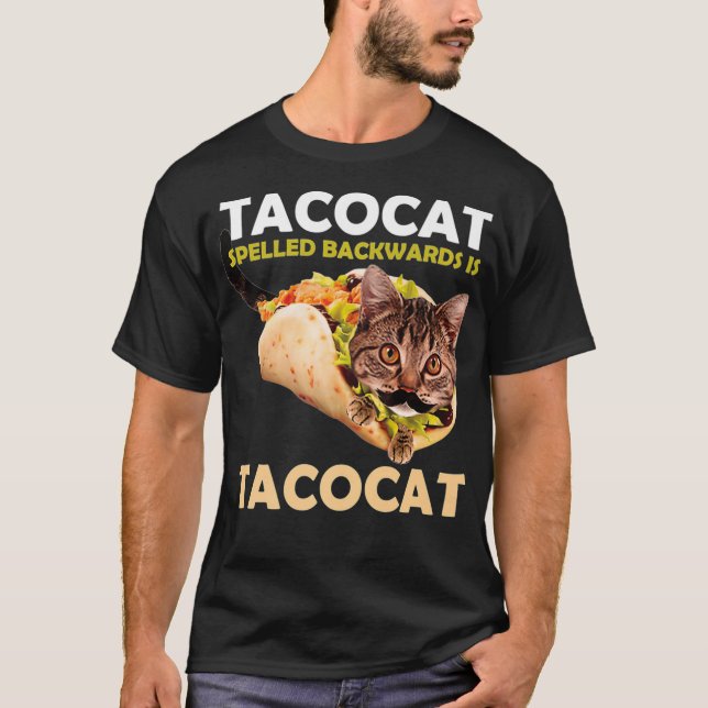 Lustigt och rutt tako Cat som stavats bakåt är T Shirt (Framsida)