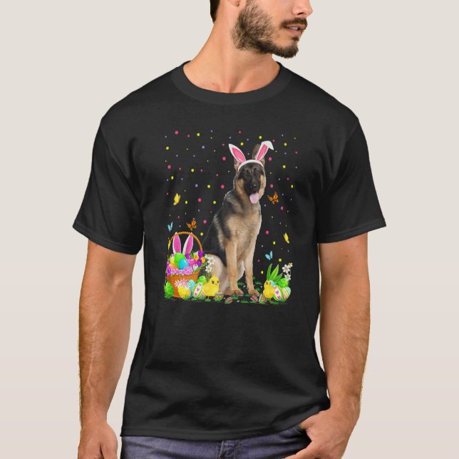 Lustigt Påskägg Hunting German Shepherd Hund Easte T Shirt (Framsida)