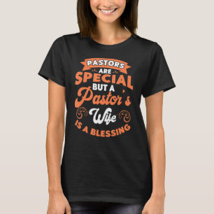 Lustigt pastor, frun med uppskattad predikant, fru t shirt