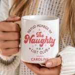 Lustigt Personlig Namn Jul Naughty List Kaffemugg<br><div class="desc">Gå med Klubben "Naughty List" i stil med personligen helgdag mugg! Perfekt för dem som har en eländig sida, detta festliga mugg har en lekfull design i rött och grönt med vackra helgdag. Anpassa den med namn för att skapa en unik och humoristisk gåva till vänner, familj eller medarbetare som...</div>