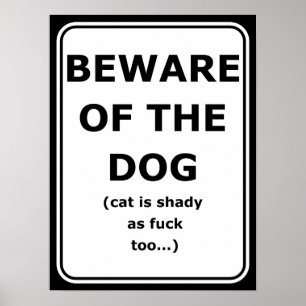 Lustigt poster var uppmärksam på hund, katten är f