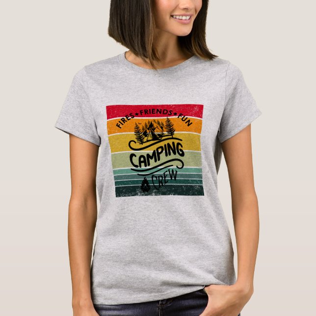 Lustigt roligt kamper-vänner för campingbesättning t shirt (Framsida)