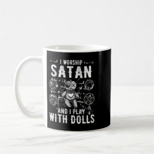 Lustigt Satanic i beskyddande Satan och jag leker Kaffemugg