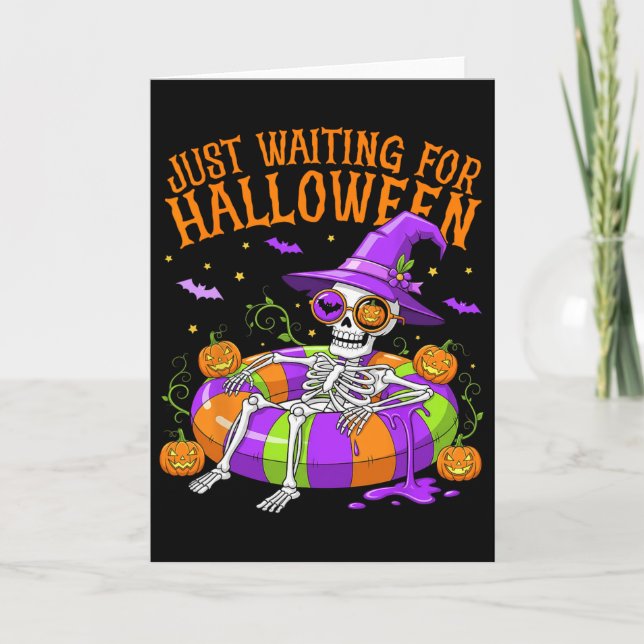 Lustigt Skeleton Flyter bara i väntan på Halloween Kort (Framsida)