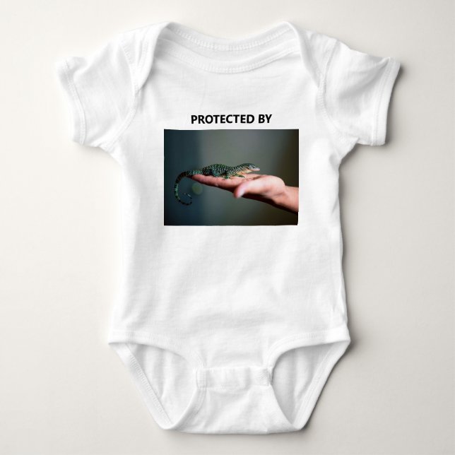 Lustigt skyddat av Lizard Pet Photo T Shirt (Framsida)