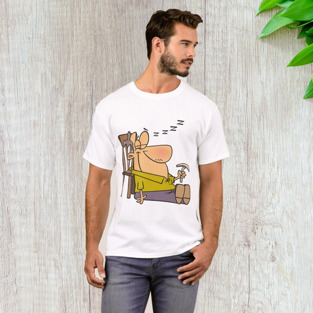 Lustigt Sömnig Man Napping med Sandwich T Shirt (Skapare uppladdad)