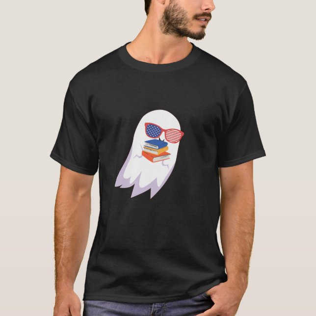 Lustigt spökröd mer bokar t shirt (Framsida)