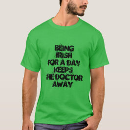 Lustigt St. Patrick Irish för en Shamrock-Grönt Tee Shirt