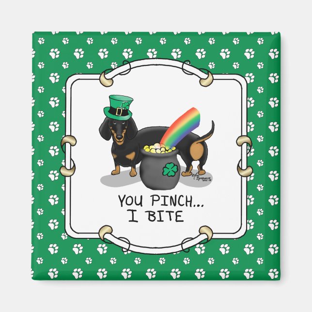 Lustigt St. Patrick's Day Dachshund (svart och tan Magnet (Framsidan)