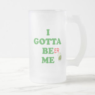 Lustigt St. Patrick's Day Irish måste vara mig. Frostat Ölglas