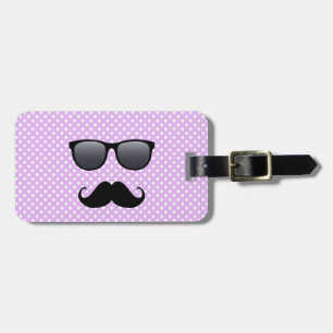 Lustigt svart mustache och glasögon bagagebricka