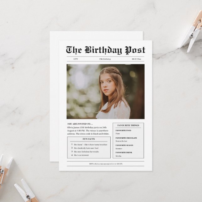 Lustigt svartvit tidning tonåring födelsedag inbjudningar (Fram/Back In Situ)