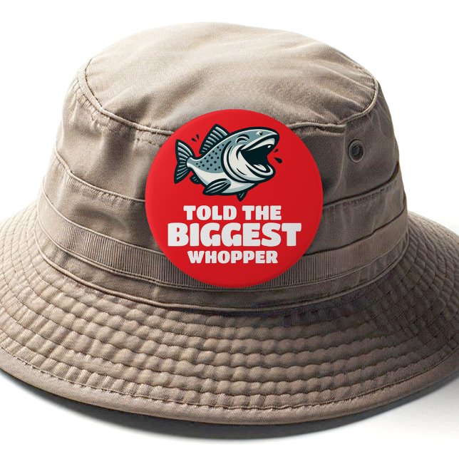 Lustigt Told årets största Whopper Knapp (Told the Biggest Whopper Fishing Pinback Button Cover Photo)