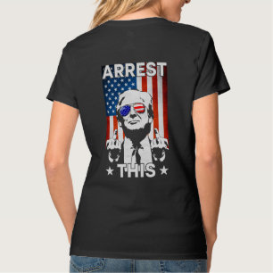 Lustigt Trump 2024 Arrest Denna amerikanska Flagga T Shirt