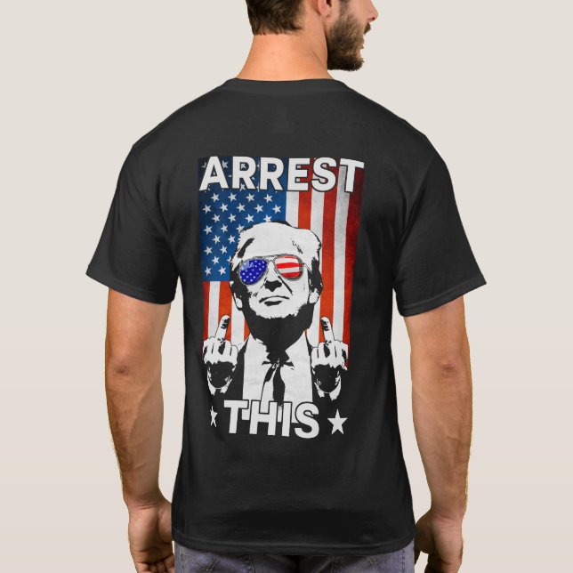 Lustigt Trump Arrest The American Flagga Trump 202 T Shirt (Baksida)