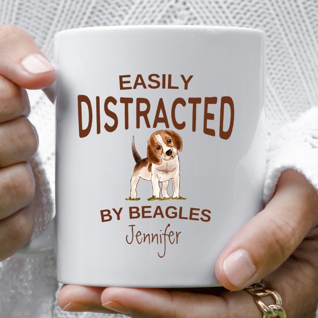 Lustigt uppdelat av Beagles Personlig Kaffemugg (Skapare uppladdad)