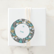 Lustigt uppspelande katter