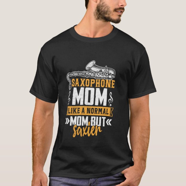 Lustiny Marching Band Saxophone Mamma Normal men S T Shirt (Framsida)