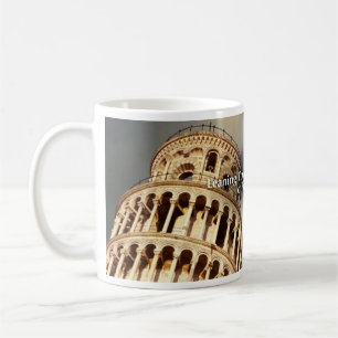 Lutande torn av Pisa den historiska muggen Kaffemugg