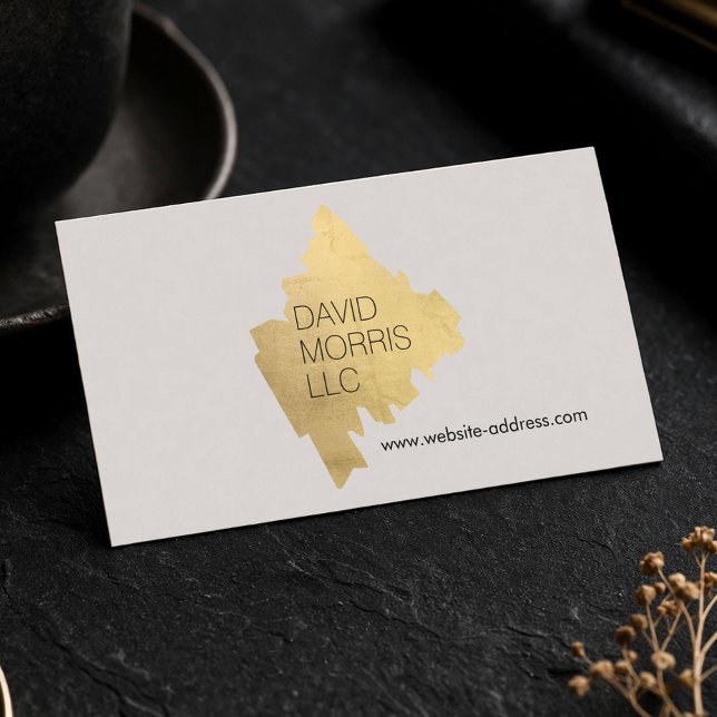 Luxe Abstrakt Guld Brushstroke Logotyp på Tan Visitkort (Skapare uppladdad)