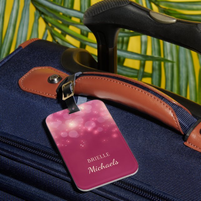 Luxe Mörk Rosa Glamora Bokeh Sparkles med Namn Bagagebricka (Framsida Insitu 1)