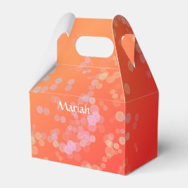 Luxe romantinc peach fuzz baby girl presentaskar