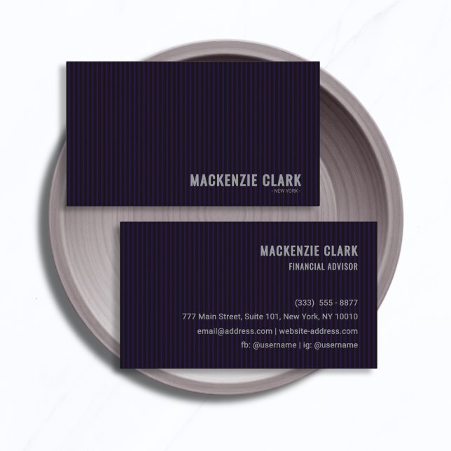 Luxurious Deep Purple Pinstripe Business Card Visitkort (Skapare uppladdad)