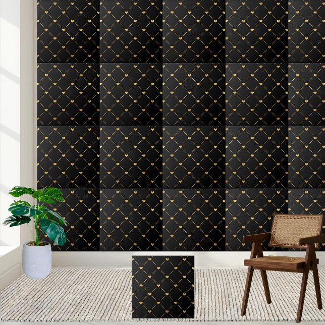 Luxurit och Elegant Black och Guld Hearts Tile Kakelplatta (Luxurious and Elegant Black and Gold Hearts Tile)