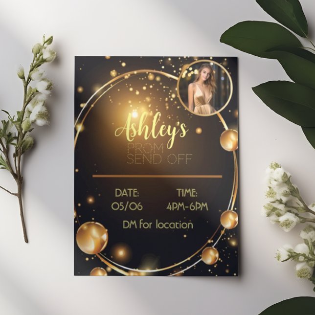 Luxurit svart och Guld Prom-sändare av Flyer (Luxurious Black and Gold Prom Send Off Flyer
Unveiling the ultimate kickoff to a night of elegance)