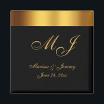 Luxury Black Guld Gräns Monogram Bröllop Magnet<br><div class="desc">I de här elegant-lagren i personligt bröllp finns ett kalligrafiskript för elegant faux guld för ditt monogrammade initialer,  namn och bröllop-datum för att anpassa sig till en svart bakgrund med faux-berättade för gräns. Bästa önskemål för bröllop och giftermål! Designad av Susan Coffey.</div>