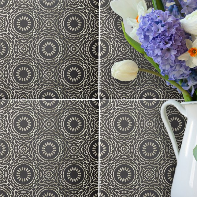 Luxury Elegant Chic Faux Guld och Black Arabesque Kakelplatta (Skapare uppladdad)