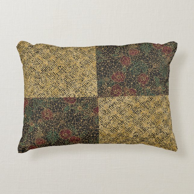 Luxury Flowers and Gold Pattern ,Gold Black Red  Prydnadskudde (Framsidan)