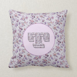 Luxury Flowers Monogram T Kudde