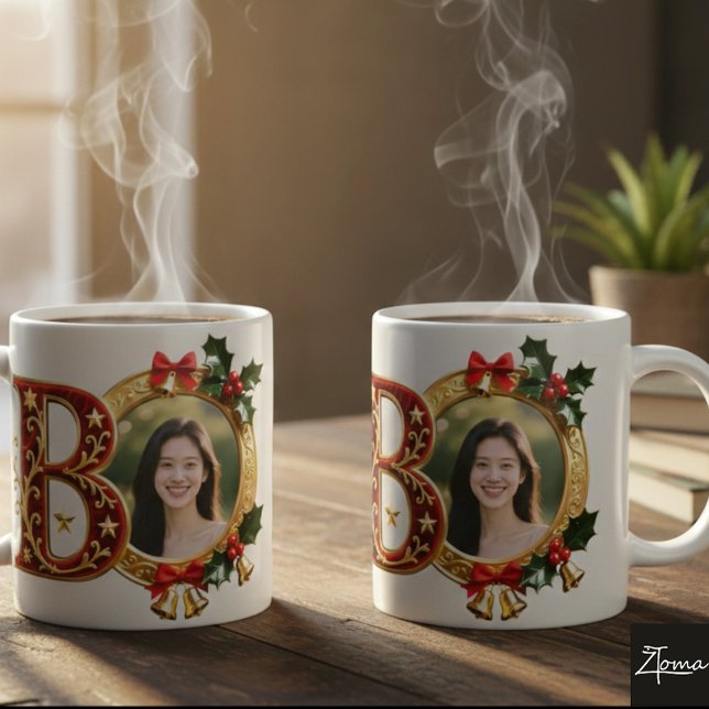 Luxury Red Velvet Gold Christmas Letter B Kaffemugg (Skapare uppladdad)