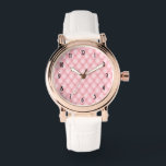 Luxury Rosa Tuftade Diamond Mönster Armbandsur<br><div class="desc">En klocka med en vacker feminin mönster. Mjuk rosa mönster i puffa diamantformer med en guld-bead i mitten. Luxury elegance vibe.</div>
