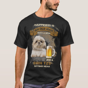 Lycka är en gammal man med ett öl och en shih Tzu T Shirt