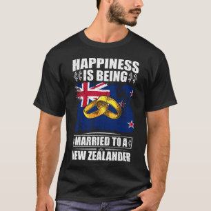 Lycka är gift med en ny Zealander T Shirt