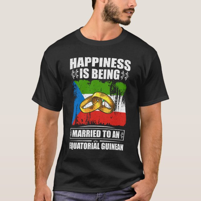 Lycka är gift med ett ekvivalent område t shirt (Framsida)