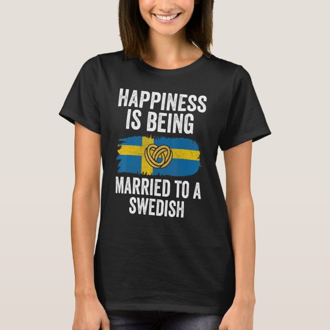 Lycka är gift med svenska par matc t shirt (Framsida)