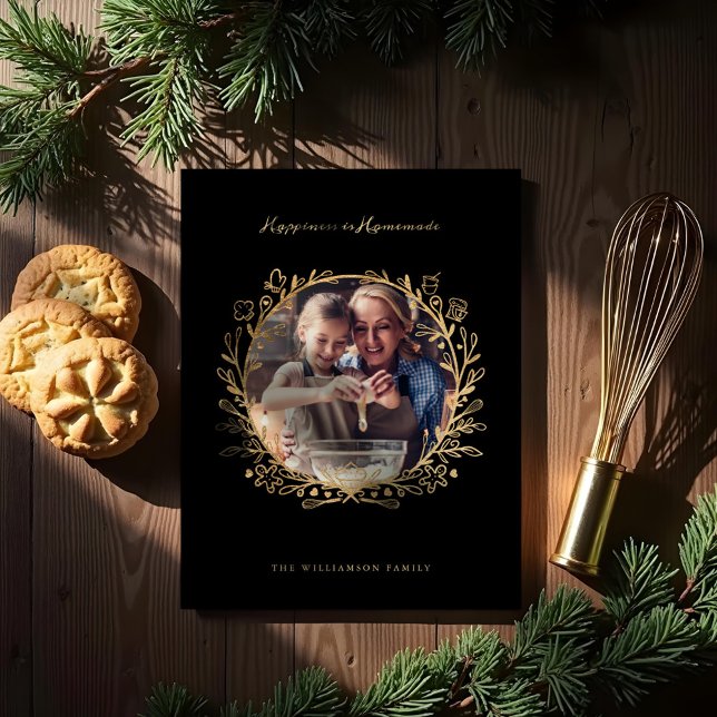 Lycka är Hemmagjord Guld & Svart Bakningsskrans Julkort (Happiness Is Homemade Gold & Black Baking Wreath Holiday Card)